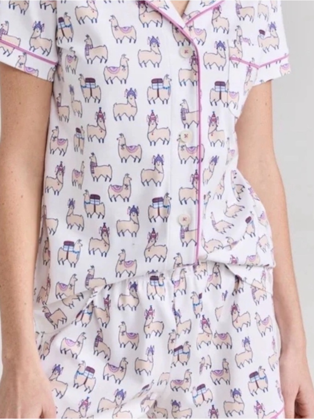 Roller Rabbit White Llama Print Short Pajama Set with Pink Trim